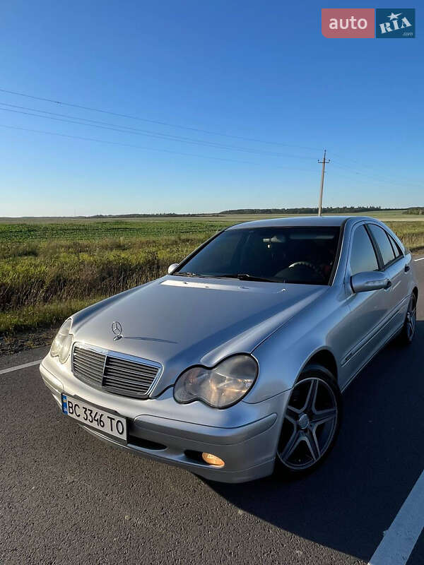 Седан Mercedes-Benz C-Class 2002 в Рава-Русской