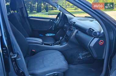 Седан Mercedes-Benz C-Class 2003 в 