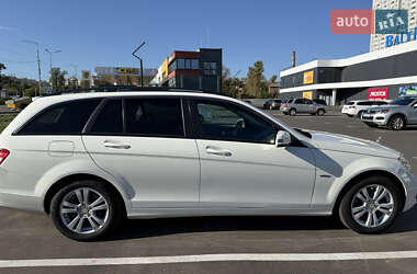Универсал Mercedes-Benz C-Class 2010 в 