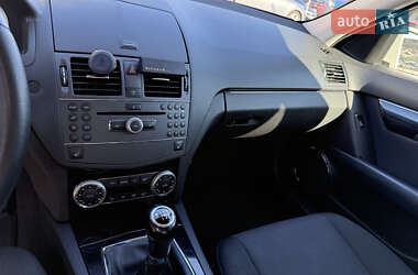 Универсал Mercedes-Benz C-Class 2010 в 