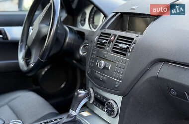 Универсал Mercedes-Benz C-Class 2009 в 