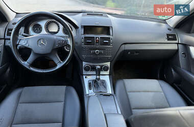 Универсал Mercedes-Benz C-Class 2009 в 