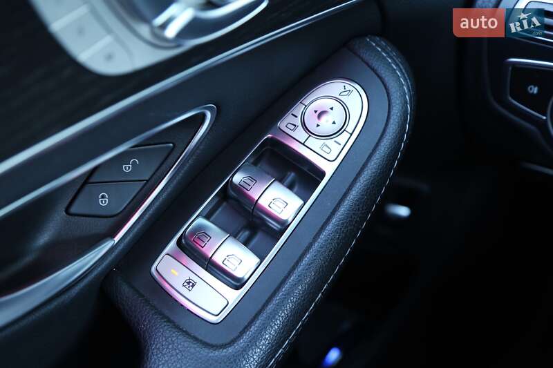 Седан Mercedes-Benz C-Class 2019 в Києві