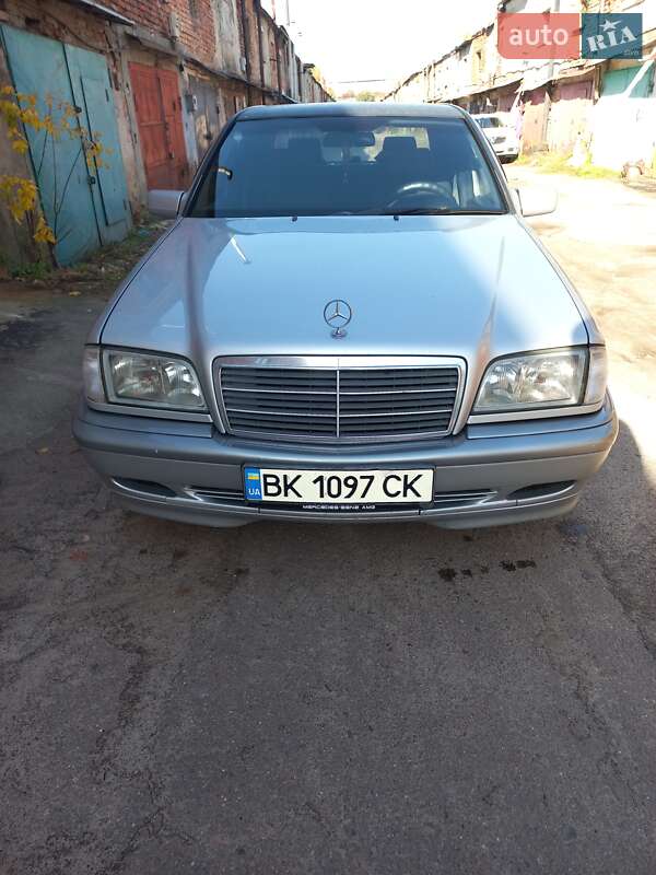 Седан Mercedes-Benz C-Class 1999 в Рівному