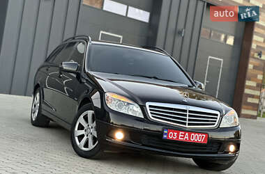 Універсал Mercedes-Benz C-Class 2011 в Нововолинську