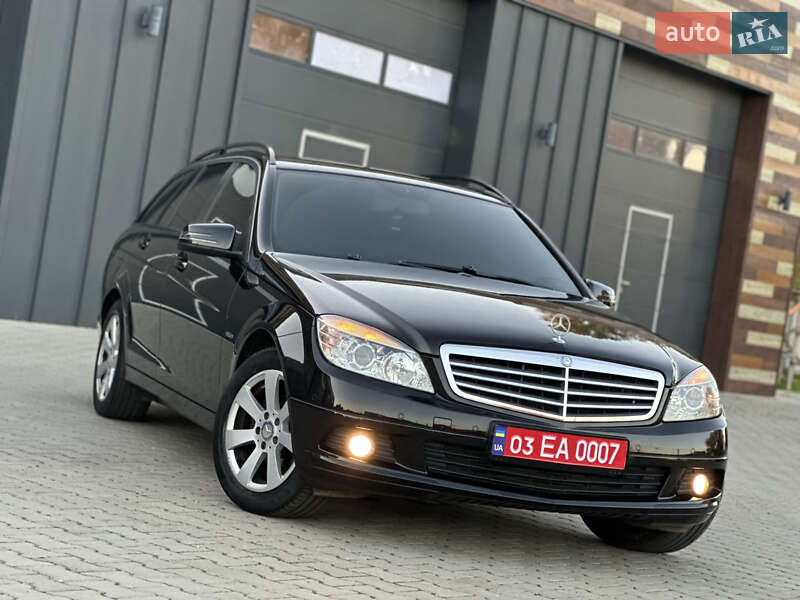 Универсал Mercedes-Benz C-Class 2011 в 