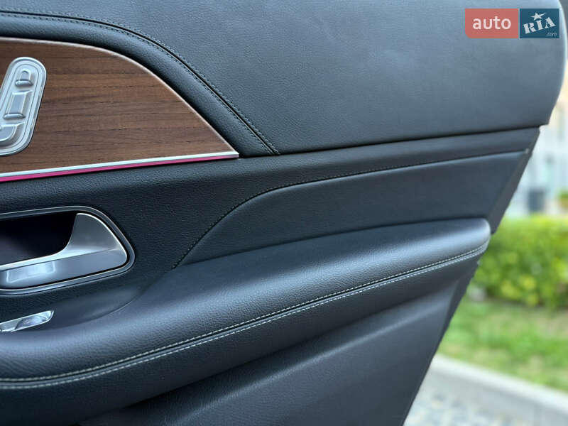 Седан Mercedes-Benz C-Class 2020 в Луцке