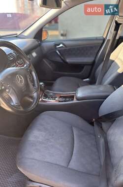 Седан Mercedes-Benz C-Class 2003 в 