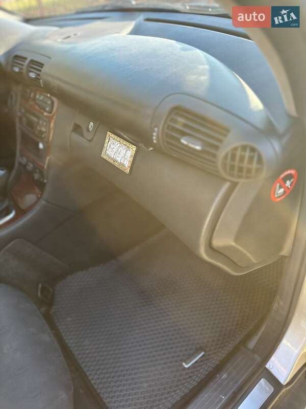Седан Mercedes-Benz C-Class 2003 в Хмельницком