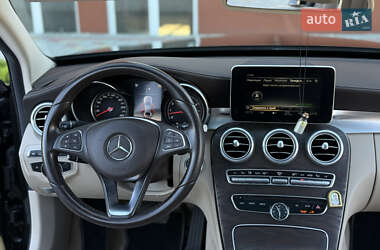 Седан Mercedes-Benz C-Class 2017 в 