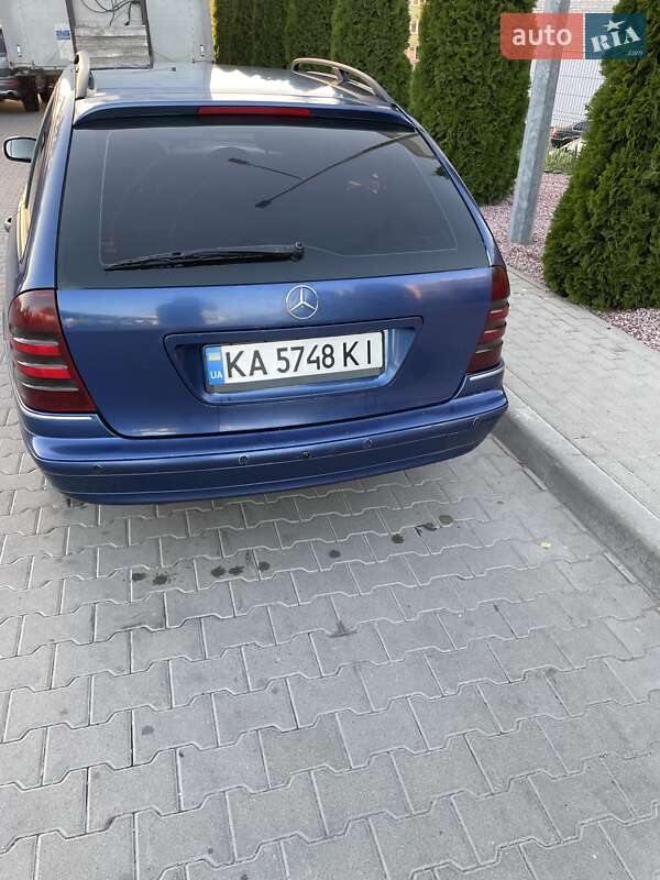 Универсал Mercedes-Benz C-Class 2001 в Житомире
