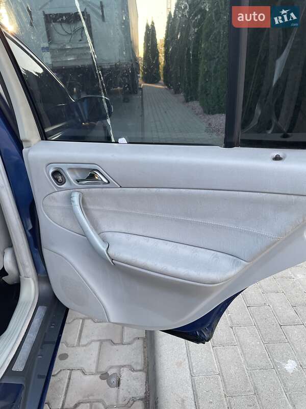 Универсал Mercedes-Benz C-Class 2001 в Житомире