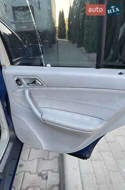 Универсал Mercedes-Benz C-Class 2001 в 