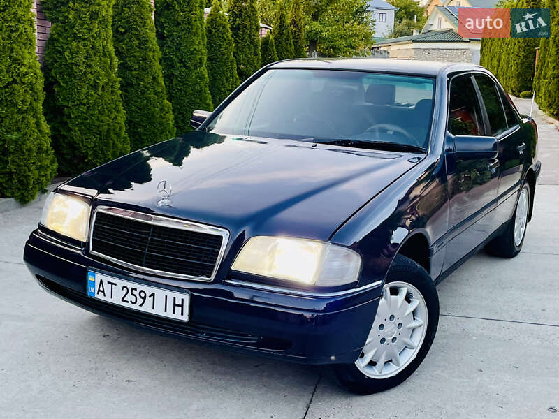 Седан Mercedes-Benz C-Class 1997 в Ивано-Франковске
