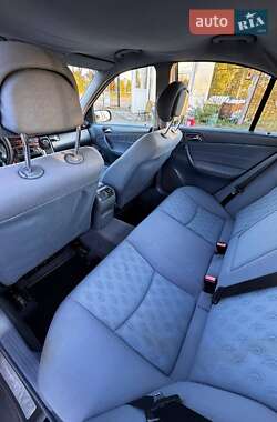 Седан Mercedes-Benz C-Class 2002 в 