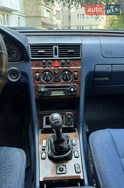 Универсал Mercedes-Benz C-Class 2000 в 