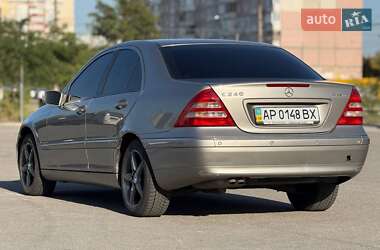 Седан Mercedes-Benz C-Class 2004 в 