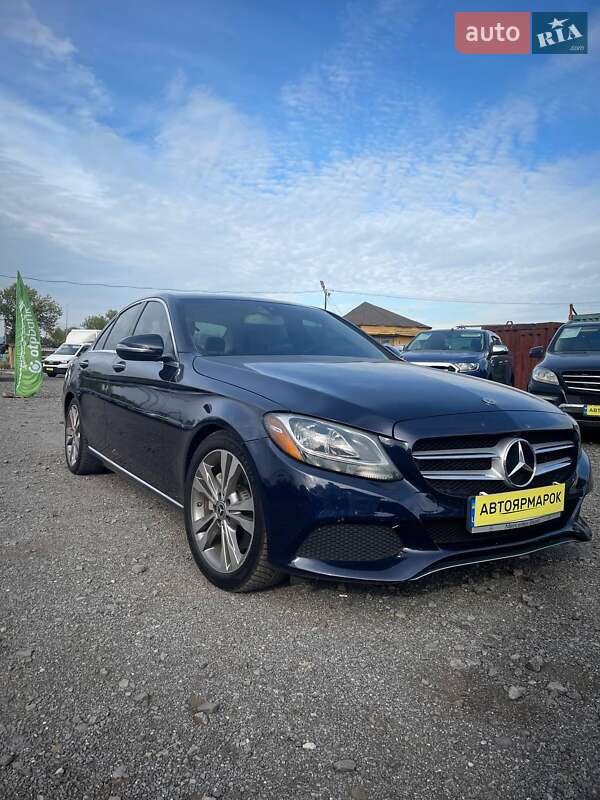 Седан Mercedes-Benz C-Class 2018 в Ужгороде