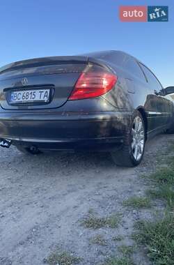 Купе Mercedes-Benz C-Class 2003 в 
