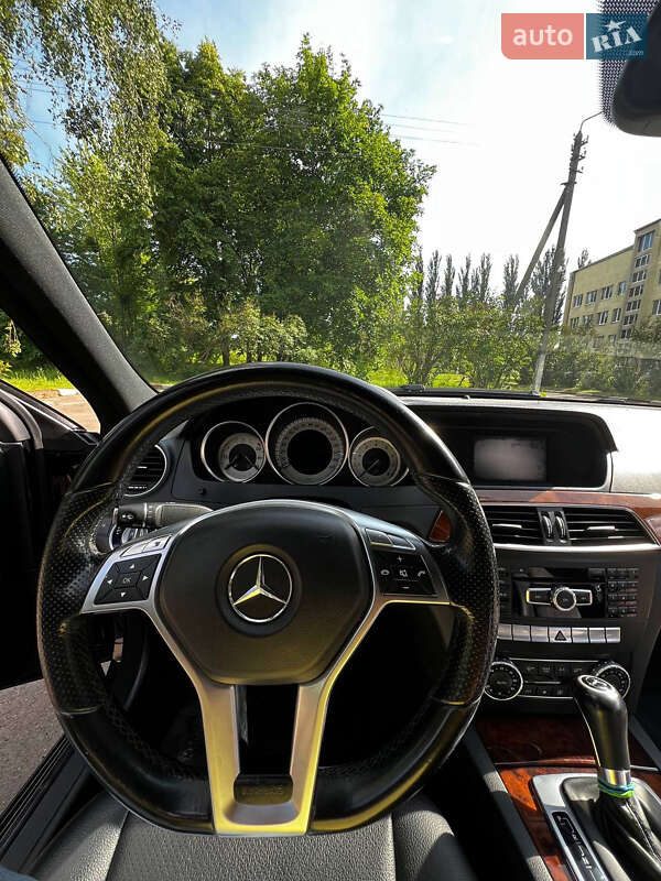 Седан Mercedes-Benz C-Class 2013 в Бучі