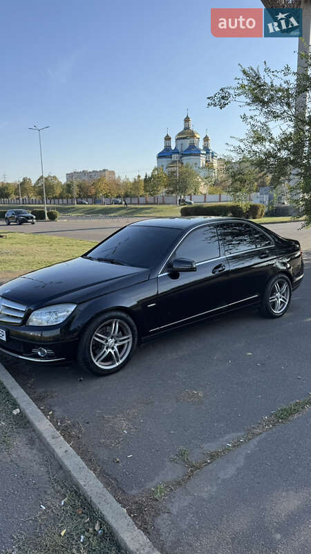 Седан Mercedes-Benz C-Class 2008 в Кривом Роге