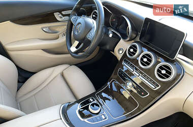 Седан Mercedes-Benz C-Class 2017 в 