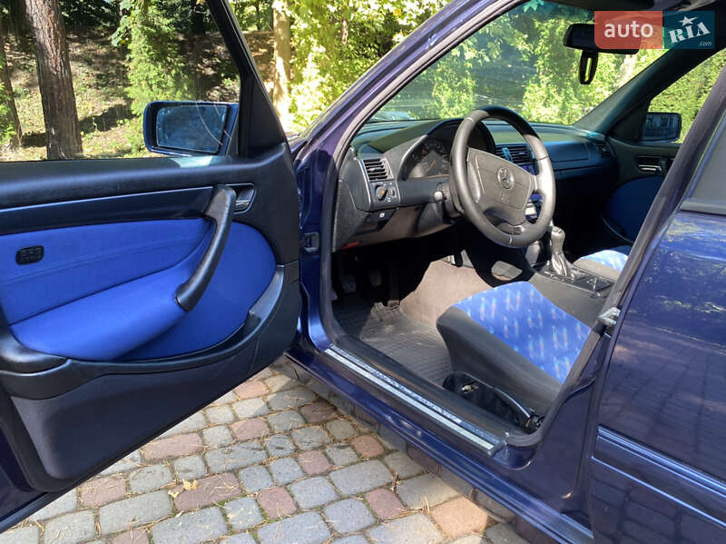 Универсал Mercedes-Benz C-Class 2000 в Дрогобыче