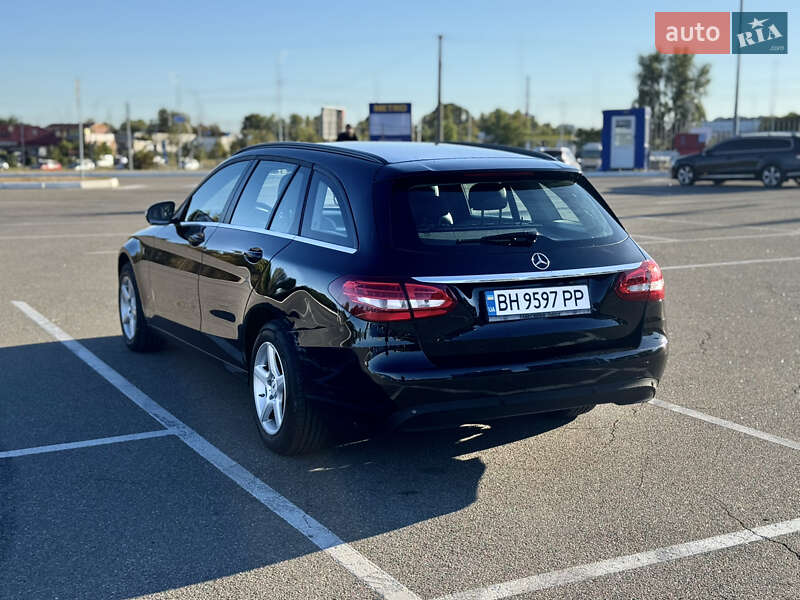 Універсал Mercedes-Benz C-Class 2015 в Києві