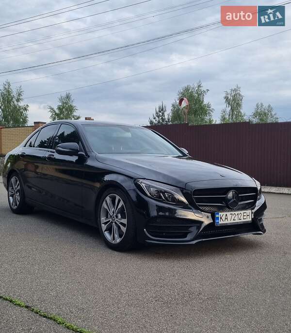 Седан Mercedes-Benz C-Class 2017 в Киеве