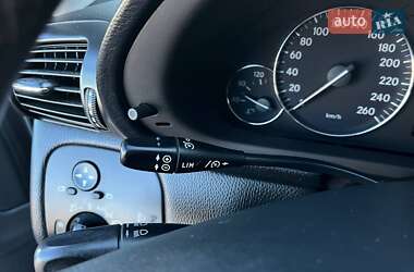 Купе Mercedes-Benz C-Class 2004 в 