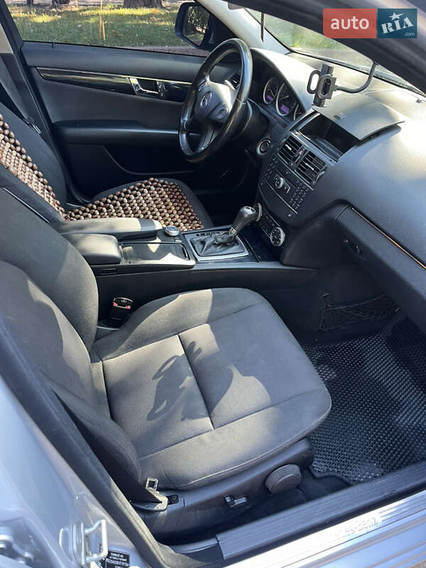 Универсал Mercedes-Benz C-Class 2008 в Житомире
