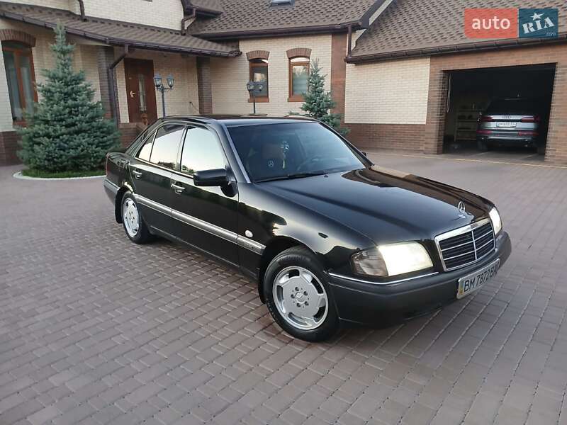 Седан Mercedes-Benz C-Class 1995 в Охтирці