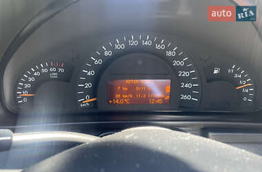 Седан Mercedes-Benz C-Class 2002 в 