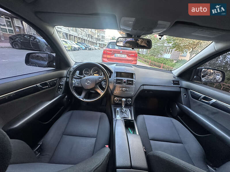 Седан Mercedes-Benz C-Class 2007 в Киеве