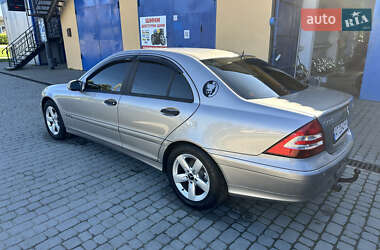 Седан Mercedes-Benz C-Class 2004 в Івано-Франківську