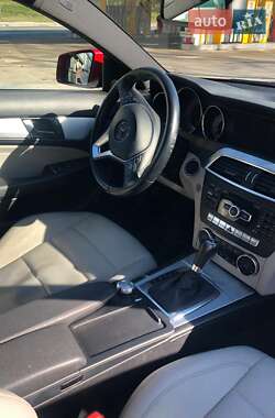 Купе Mercedes-Benz C-Class 2012 в 