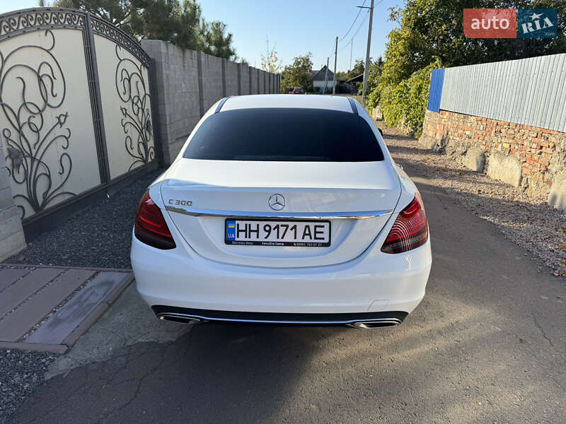 Седан Mercedes-Benz C-Class 2021 в Одессе