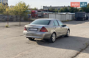 Седан Mercedes-Benz C-Class 2003 в 