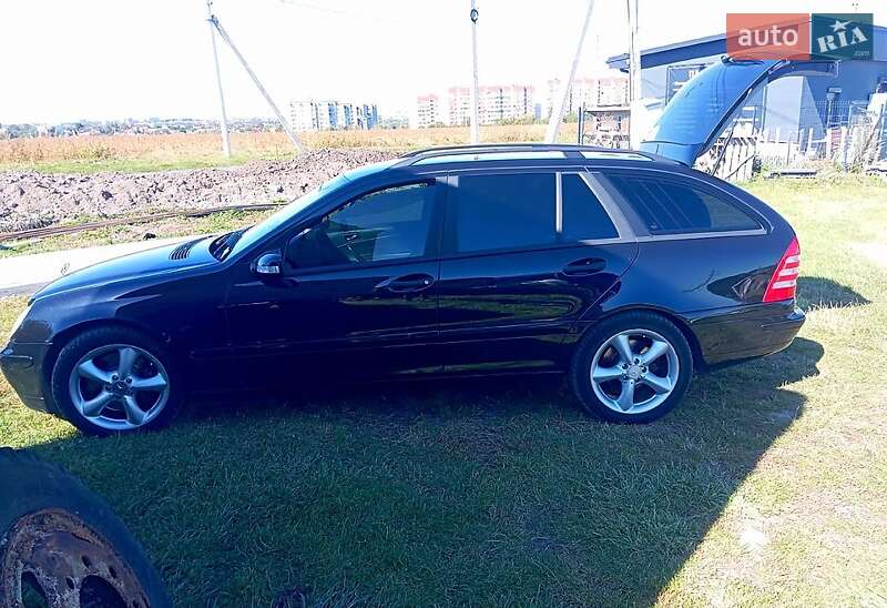 Універсал Mercedes-Benz C-Class 2003 в Хмельницькому