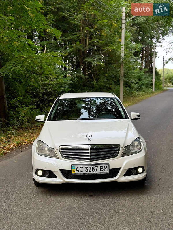 Седан Mercedes-Benz C-Class 2011 в Луцьку
