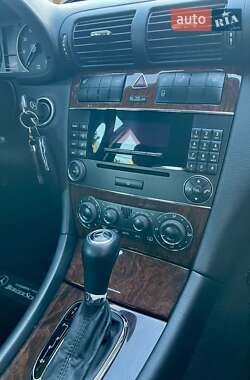 Седан Mercedes-Benz C-Class 2007 в 