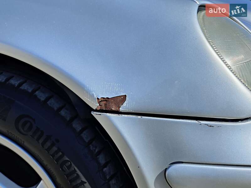 Седан Mercedes-Benz C-Class 2001 в Черновцах