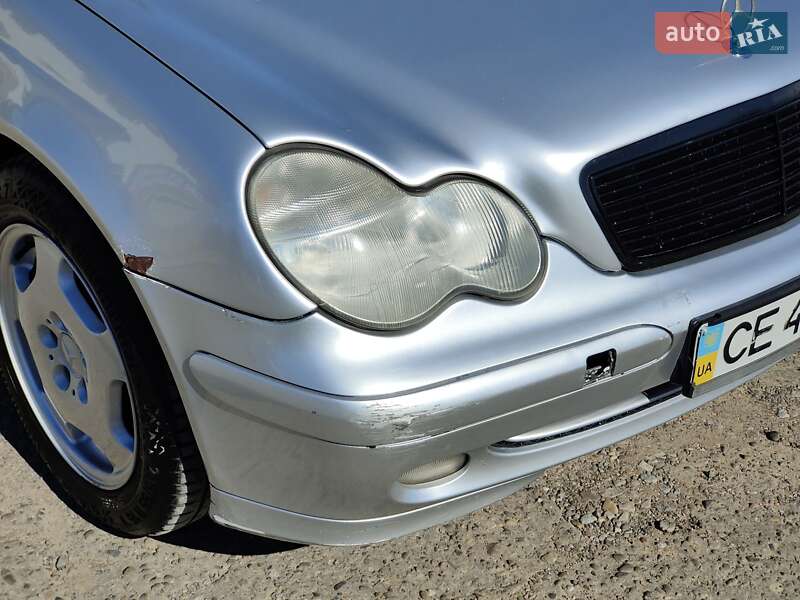 Седан Mercedes-Benz C-Class 2001 в Черновцах
