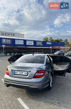 Седан Mercedes-Benz C-Class 2011 в 