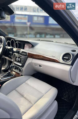 Седан Mercedes-Benz C-Class 2011 в 