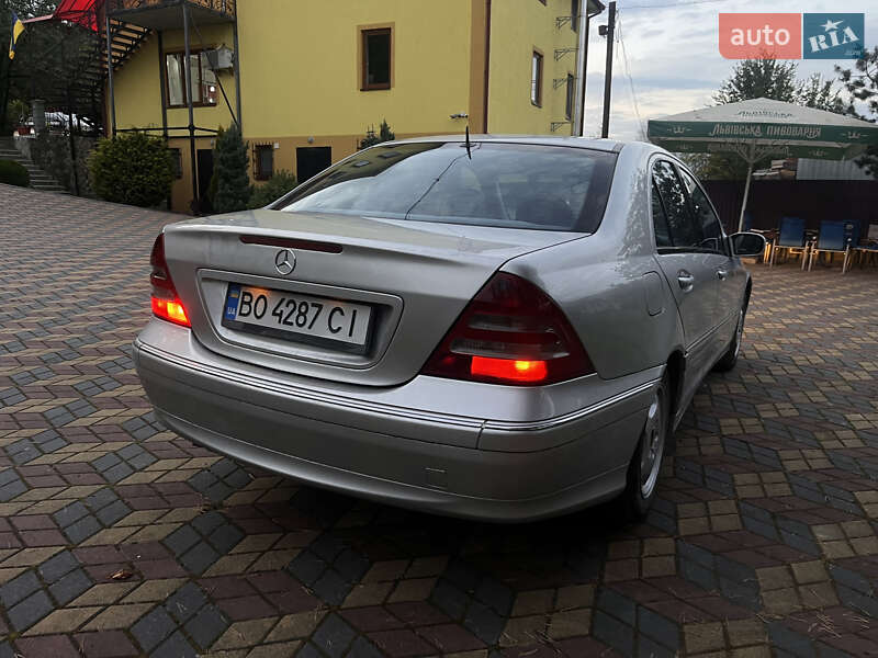 Седан Mercedes-Benz C-Class 2000 в Болехове