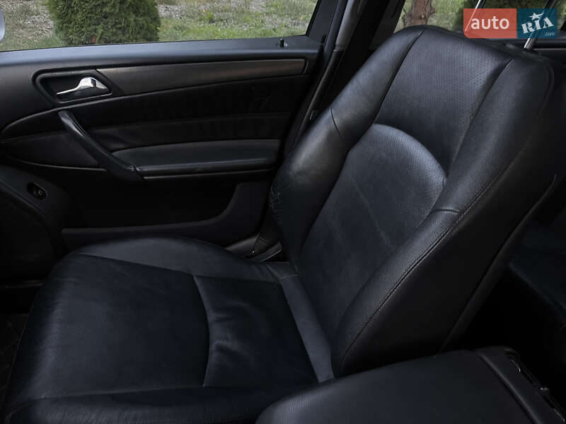 Седан Mercedes-Benz C-Class 2000 в Болехове