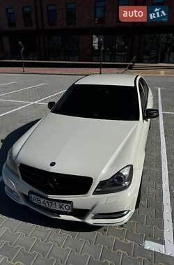Седан Mercedes-Benz C-Class 2011 в Виннице