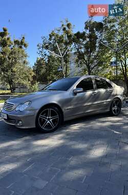 Седан Mercedes-Benz C-Class 2007 в 