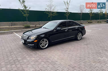 Седан Mercedes-Benz C-Class 2011 в 